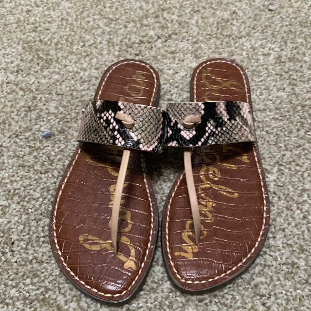 Sam Edelman Snake Skin Thong Sandal Size 6